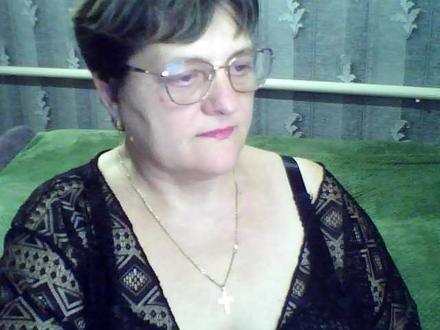 ElzaJewel's BongaCams show and profile