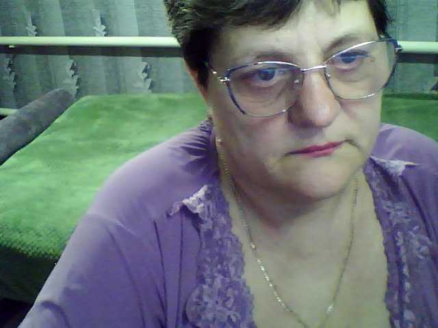 ElzaJewel's BongaCams show and profile