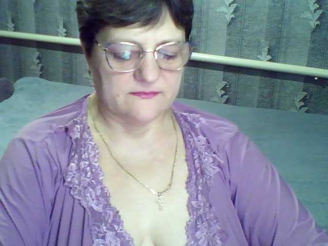 ElzaJewel's BongaCams show and profile