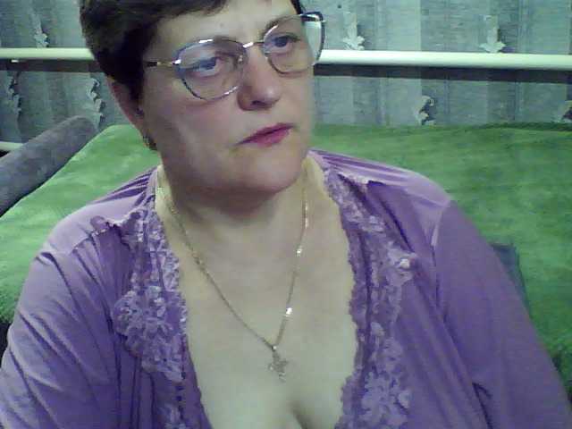 ElzaJewel's BongaCams show and profile