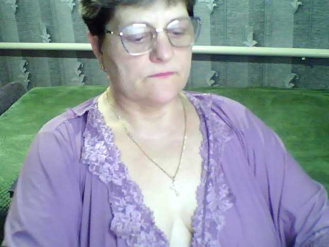 ElzaJewel's BongaCams show and profile