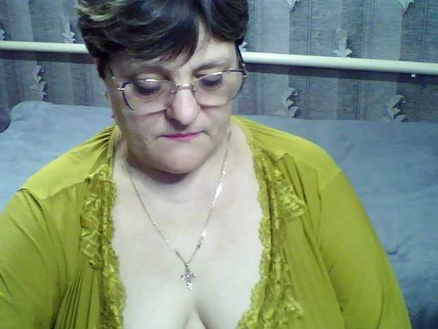 ElzaJewel's BongaCams show and profile