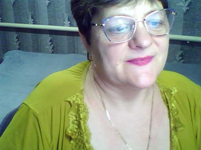 ElzaJewel's BongaCams show and profile