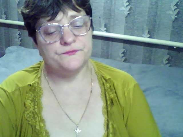 ElzaJewel's BongaCams show and profile