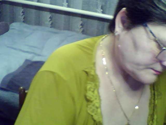 ElzaJewel's BongaCams show and profile