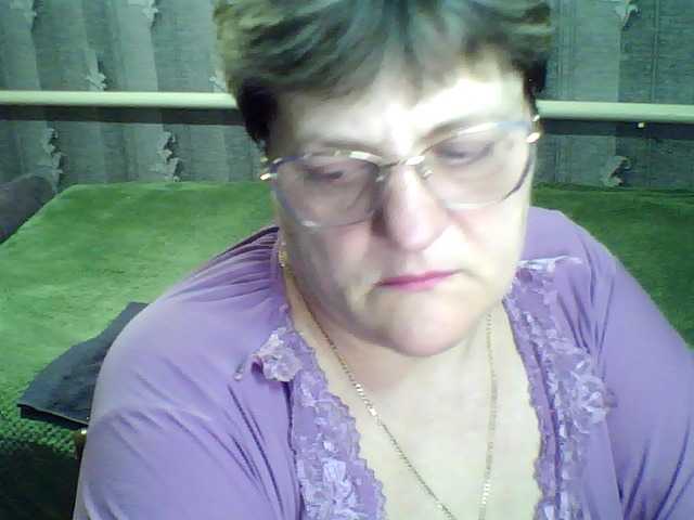 ElzaJewel's BongaCams show and profile