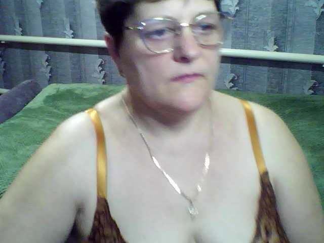 ElzaJewel's BongaCams show and profile