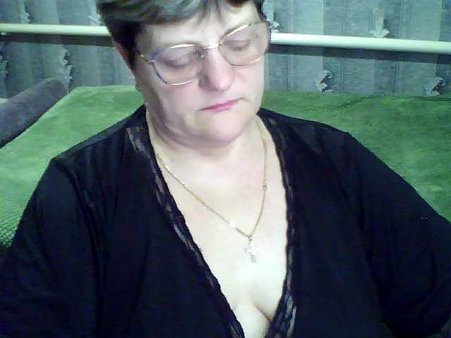 ElzaJewel's BongaCams show and profile