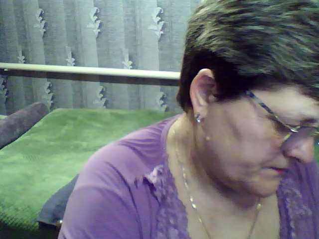 ElzaJewel's BongaCams show and profile