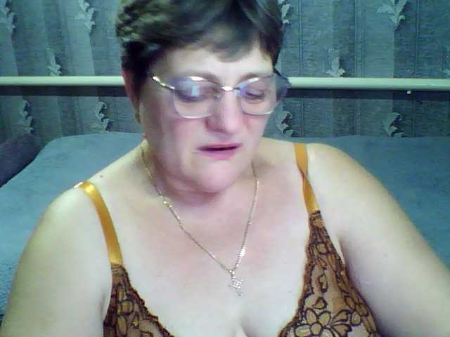 ElzaJewel's BongaCams show and profile