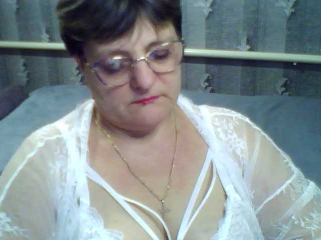 ElzaJewel's BongaCams show and profile