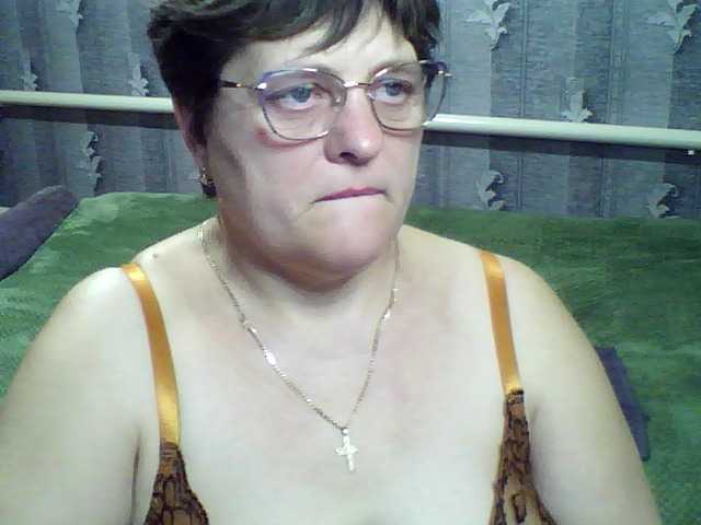 ElzaJewel's BongaCams show and profile