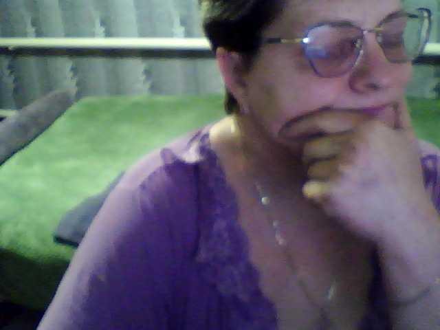 ElzaJewel's BongaCams show and profile