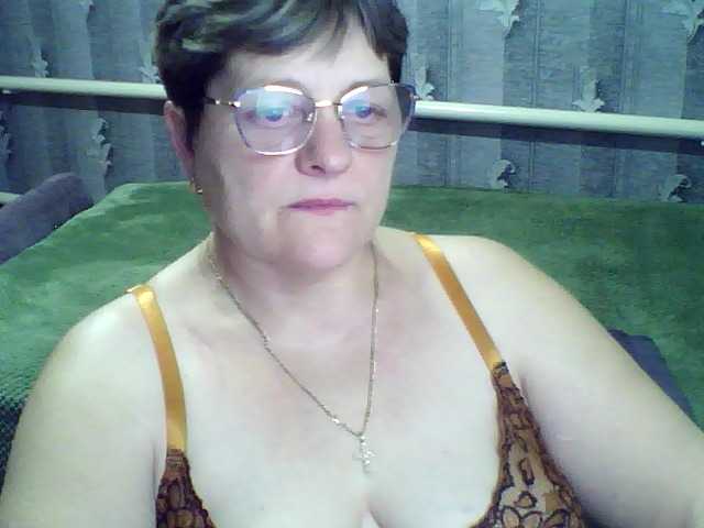 ElzaJewel's BongaCams show and profile