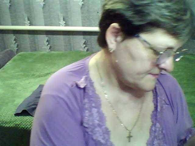 ElzaJewel's BongaCams show and profile