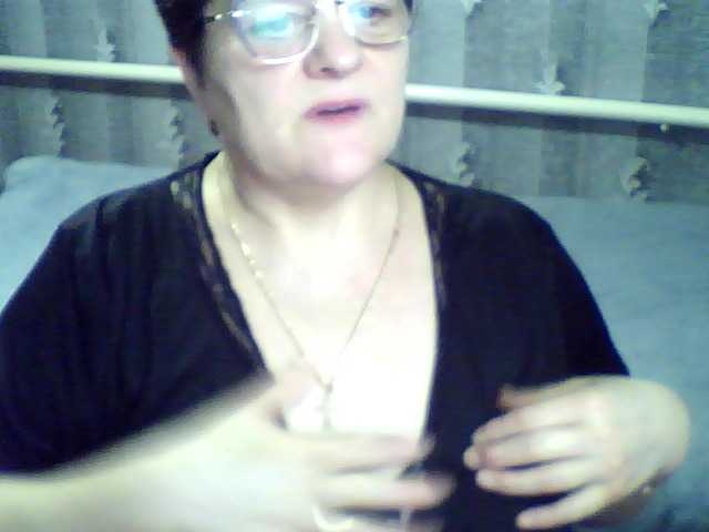 ElzaJewel's BongaCams show and profile