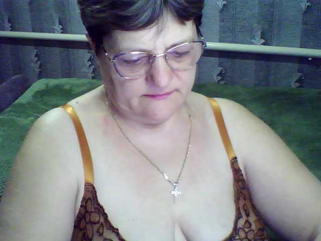 ElzaJewel's BongaCams show and profile