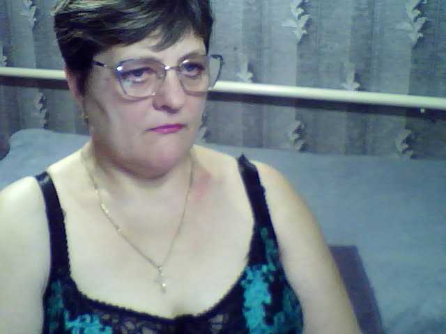 ElzaJewel's BongaCams show and profile