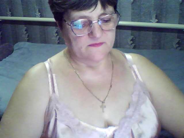 ElzaJewel's BongaCams show and profile