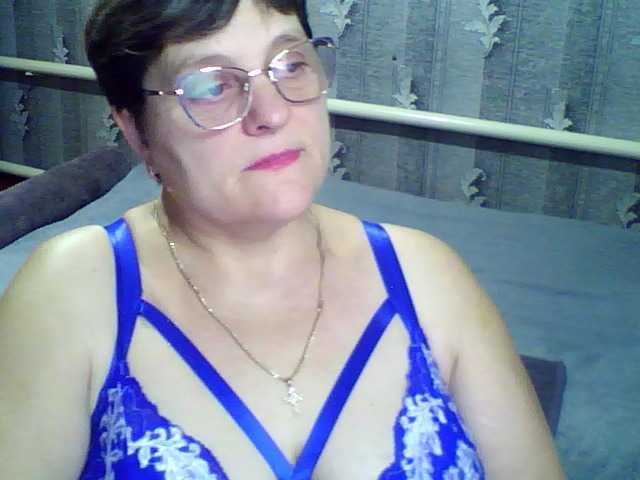 ElzaJewel's BongaCams show and profile