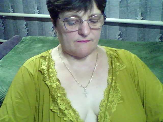 ElzaJewel's BongaCams show and profile