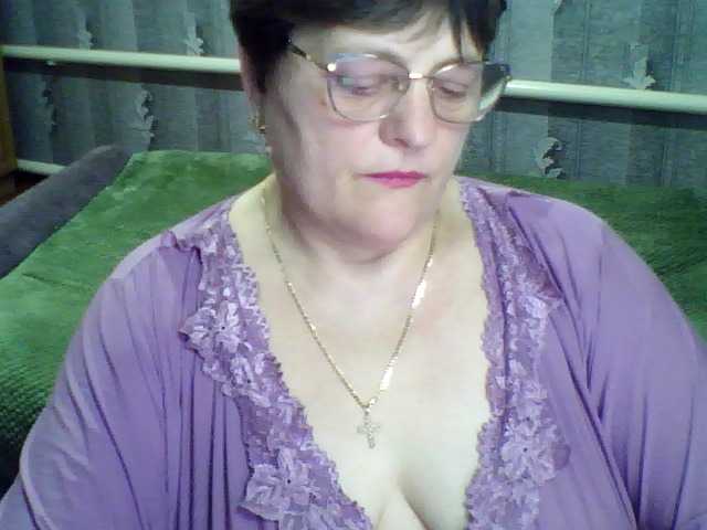 ElzaJewel's BongaCams show and profile