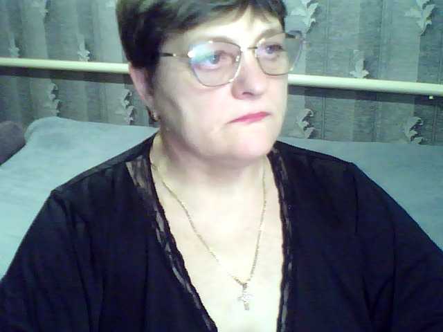 ElzaJewel's BongaCams show and profile