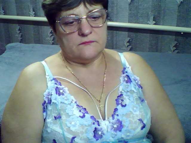 ElzaJewel's BongaCams show and profile