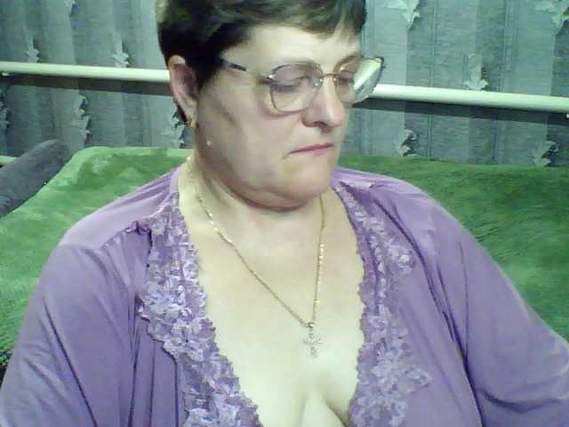 ElzaJewel's BongaCams show and profile