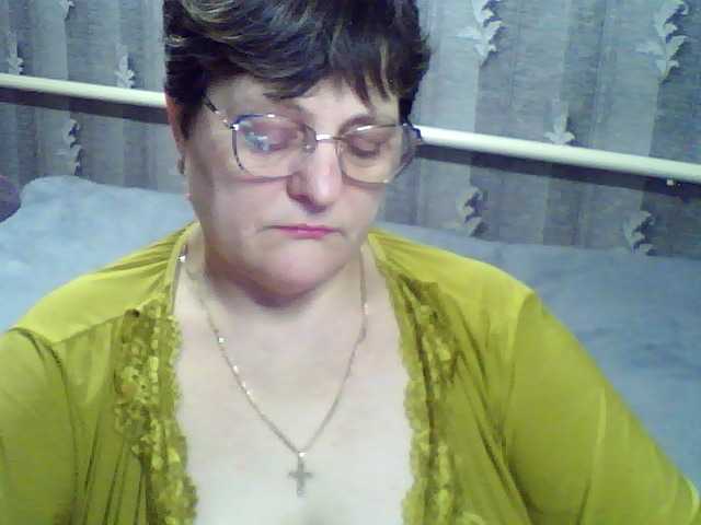 ElzaJewel's BongaCams show and profile