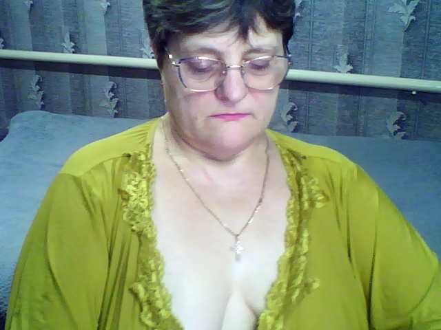 ElzaJewel's BongaCams show and profile