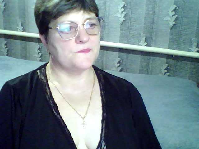 ElzaJewel's BongaCams show and profile