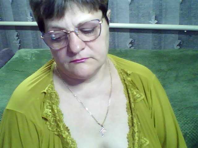 le modèle ElzaJewel est en webcam porno dans un show sur le site bongacams, il possède les tags suivants: White/Caucasian,Brunette,Hairy