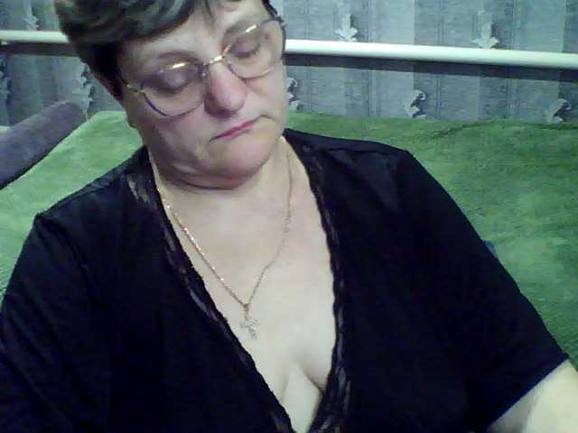 ElzaJewel's BongaCams show and profile