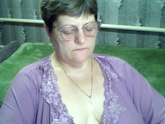 ElzaJewel's BongaCams show and profile