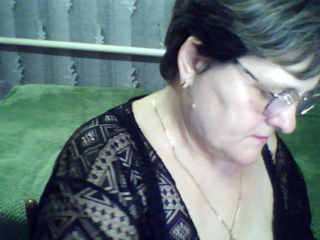 ElzaJewel's BongaCams show and profile