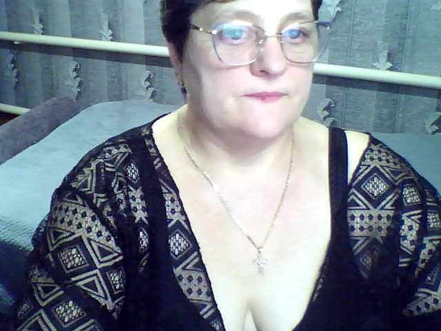 ElzaJewel's BongaCams show and profile