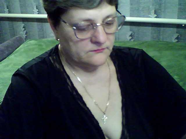 ElzaJewel's BongaCams show and profile