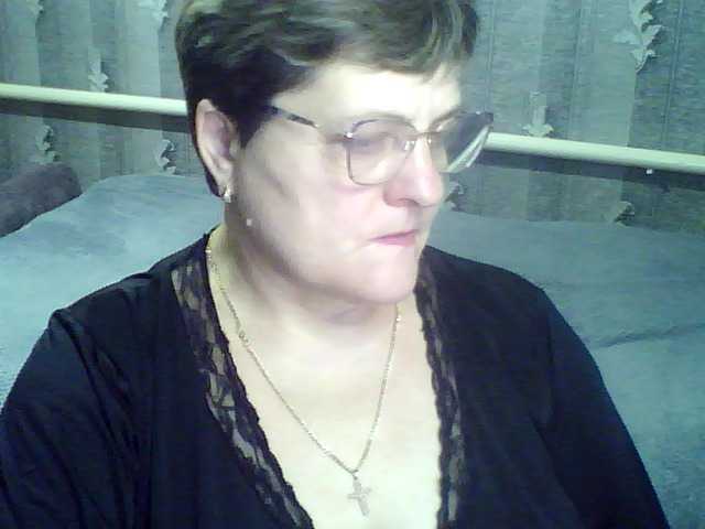 ElzaJewel's BongaCams show and profile