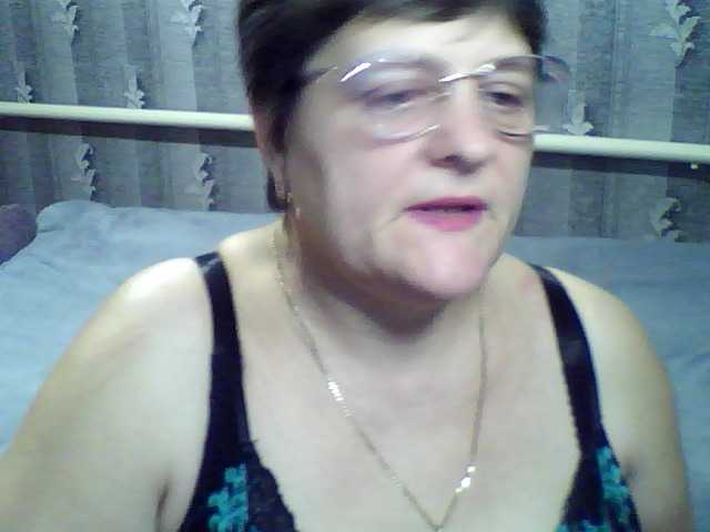 ElzaJewel's BongaCams show and profile