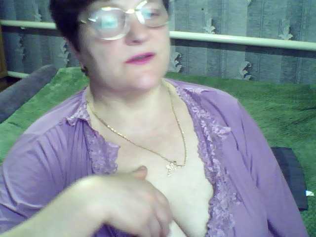 ElzaJewel's BongaCams show and profile