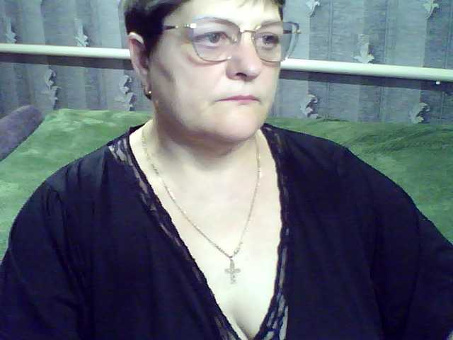 ElzaJewel's BongaCams show and profile