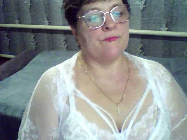 ElzaJewel's BongaCams show and profile