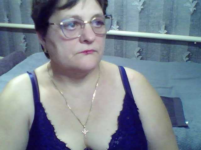 ElzaJewel's BongaCams show and profile