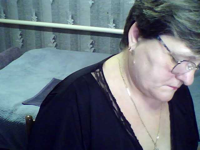 ElzaJewel's BongaCams show and profile