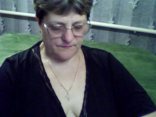 ElzaJewel's BongaCams show and profile