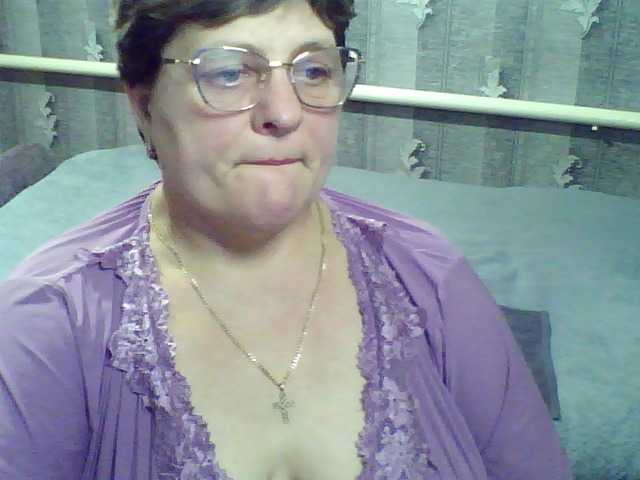 ElzaJewel's BongaCams show and profile