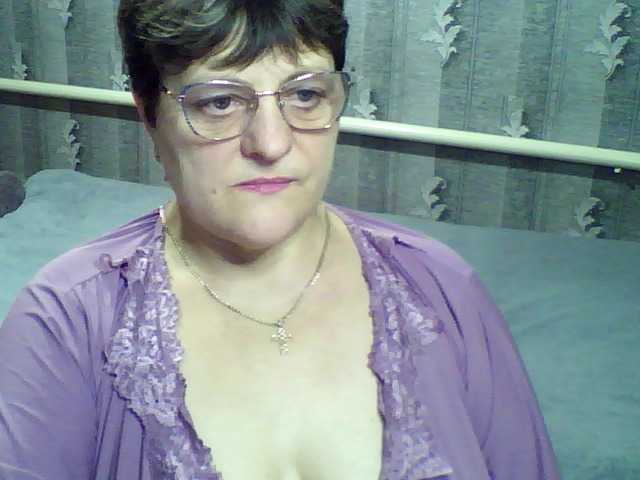 ElzaJewel's BongaCams show and profile