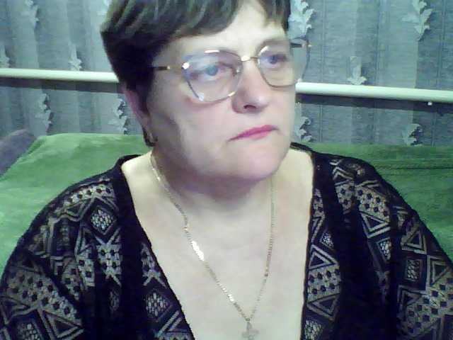 ElzaJewel's BongaCams show and profile