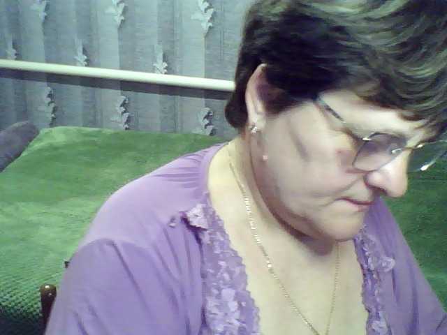 ElzaJewel's BongaCams show and profile